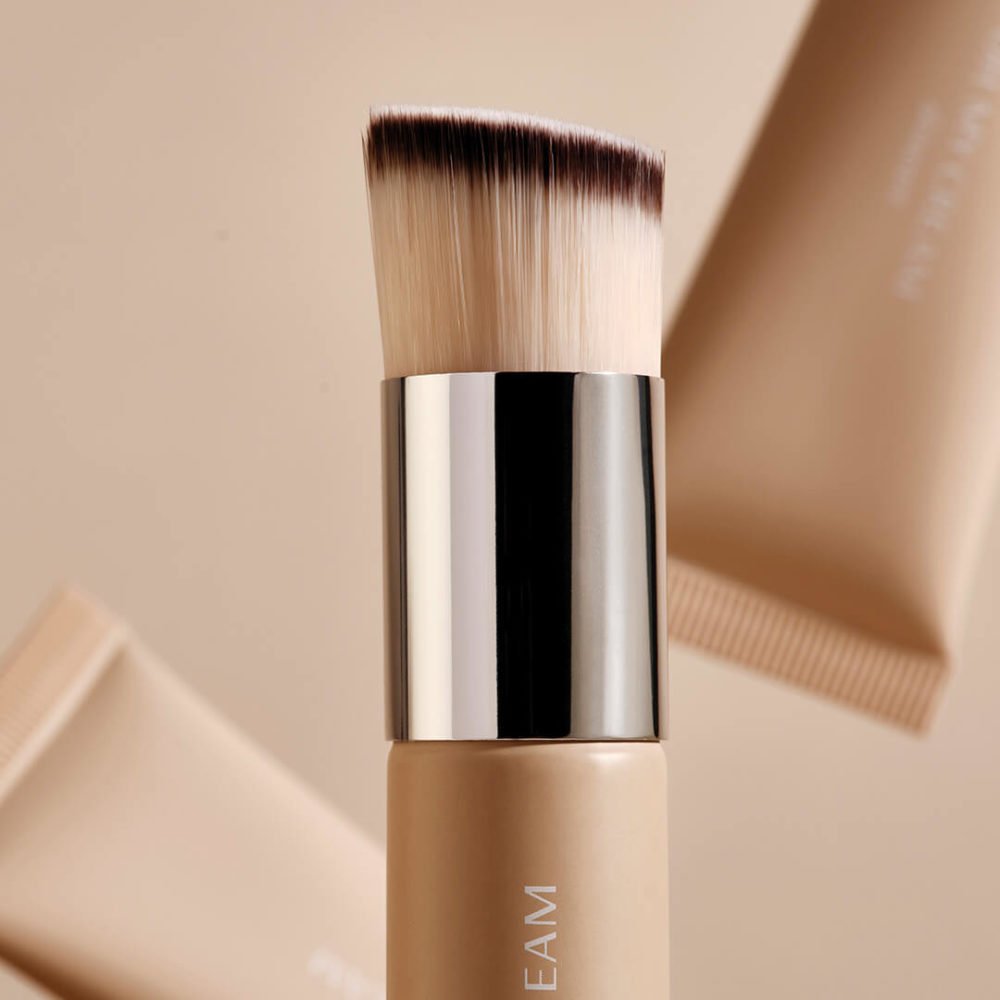 Angled Foundation Brush - Image 2